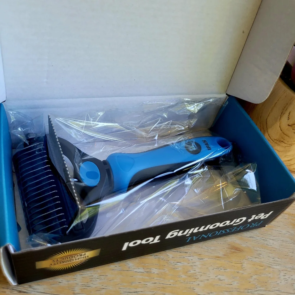 Pet Grooming Tool